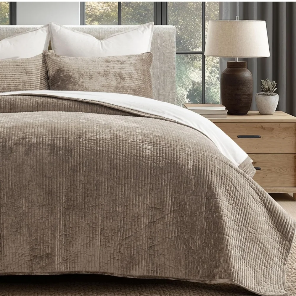 evergrace velvet quilt